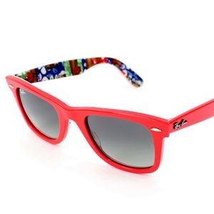 Ray-Ban Wayfarers
